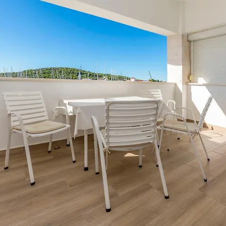 Jerkunica * Rogoznica