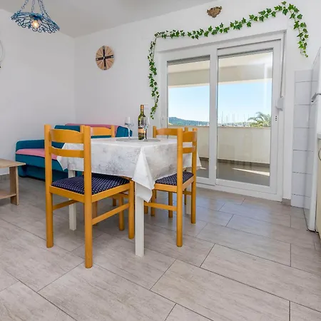 Jerkunica * Rogoznica