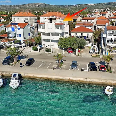 Jerkunica * Rogoznica (Sibenik-Knin)