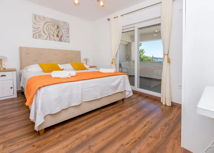 Jerkunica * Rogoznica (Sibenik-Knin)