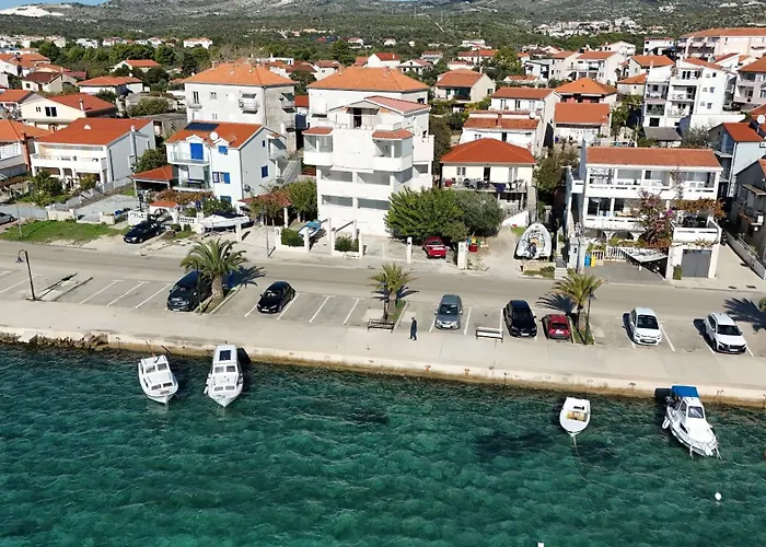 Jerkunica * Rogoznica (Sibenik-Knin)